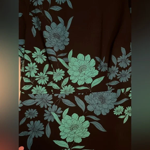 London Times Black and Green Sheath Dress - Picture 5 of 7